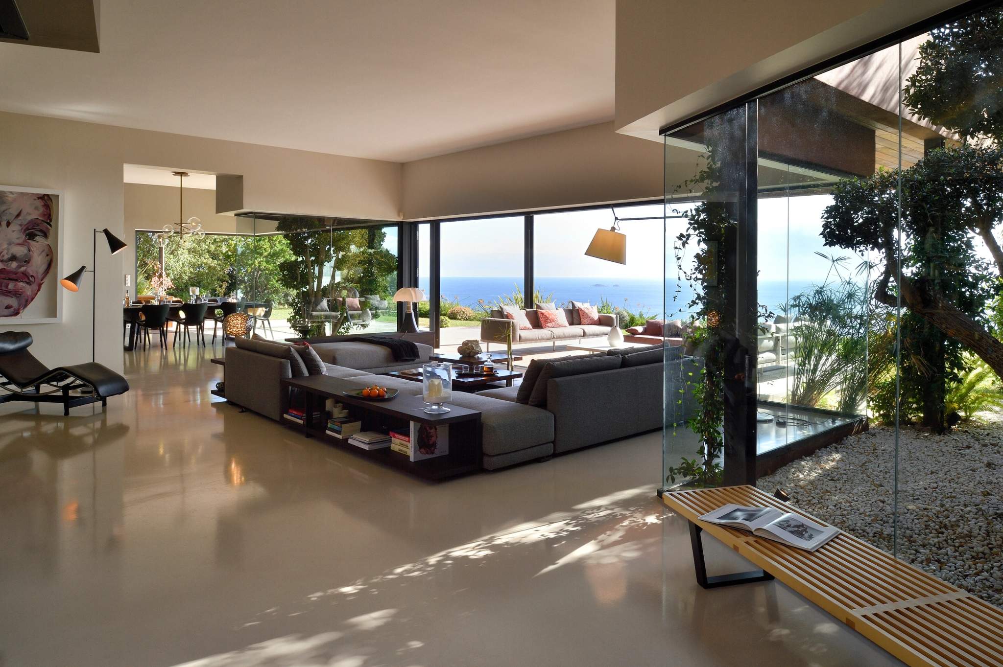 le salon d'une villa de luxe à vendre avec Villas VIP